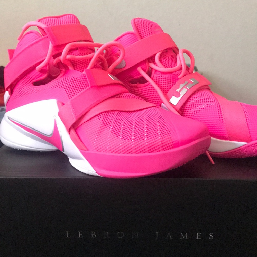 Lebron Soldiers 9